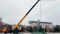 В Старом Осколе приступили к установке главной городской ёлки