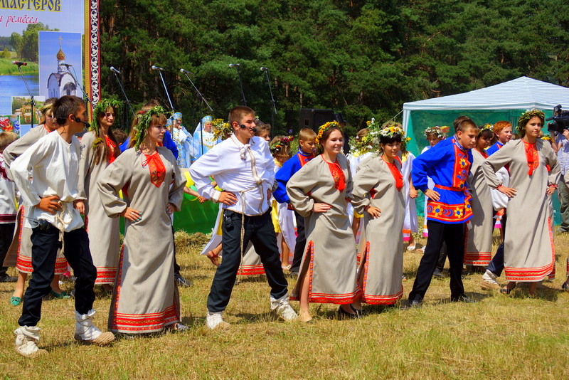 Фестиваль «Хомутчанская долина мастеров» в Ивнянском районе