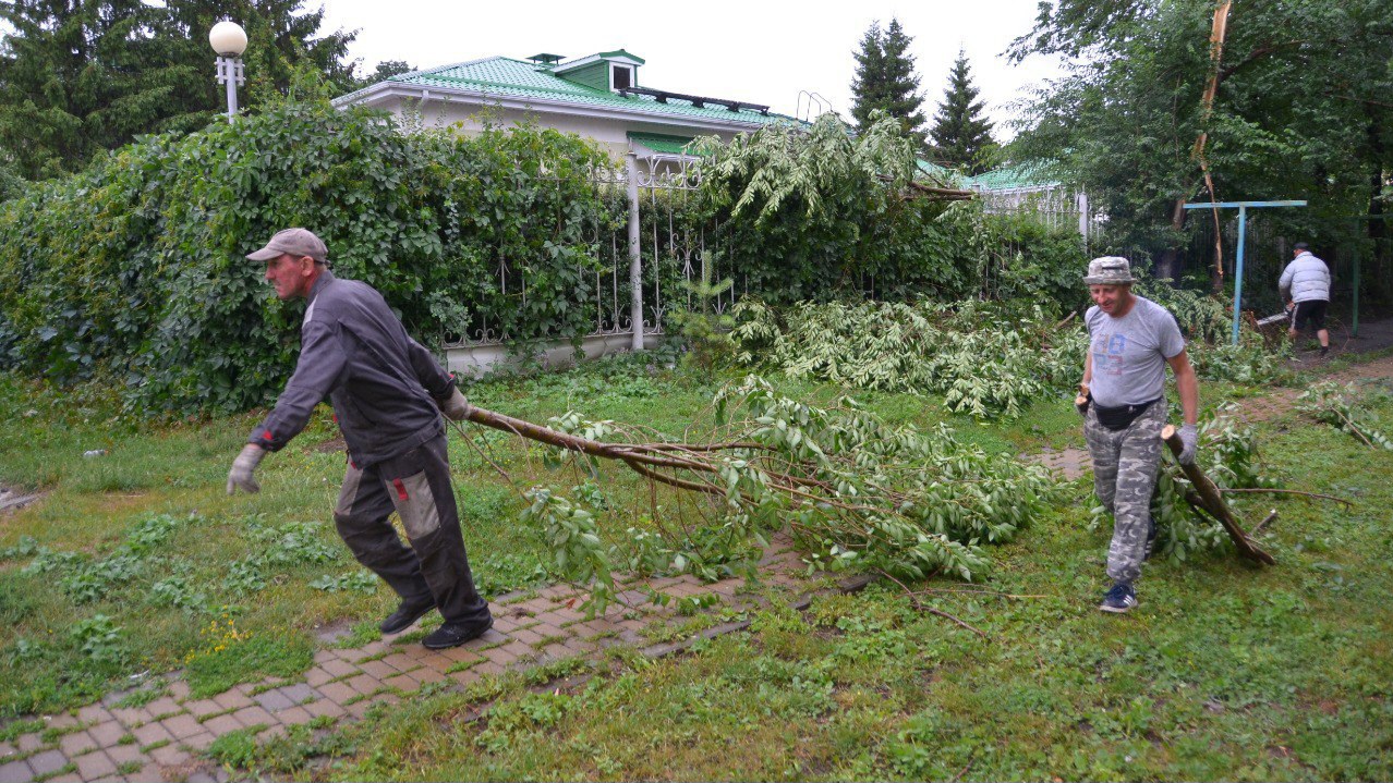 Озвучены последствия урагана, накрывшего Белгородскую область 20 июня