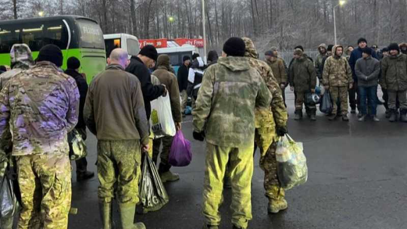 Трое белгородцев вернулись домой из украинского плена 