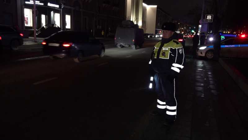 В Белгороде Госавтоинспекция проводит профилактические беседы с участниками дорожного движения