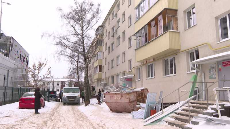 В Белгороде восстанавливают МКД, повреждённые во время обстрелов ВСУ в начале года