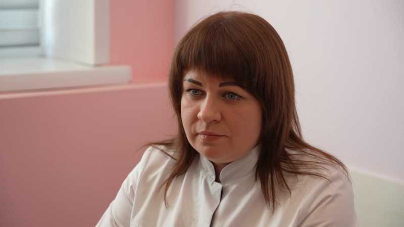 Акушер-гинеколог из Нового Оскола вышла из декрета досрочно