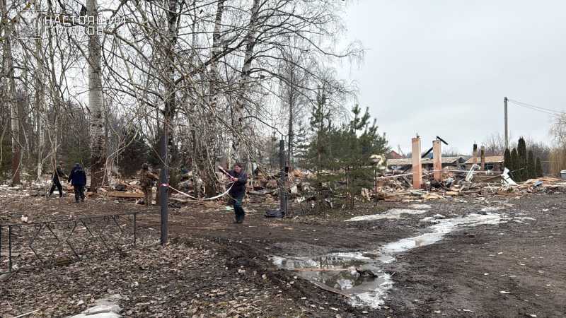 Вячеслав Гладков побывал на месте ракетного удара ВСУ в селе Смородино