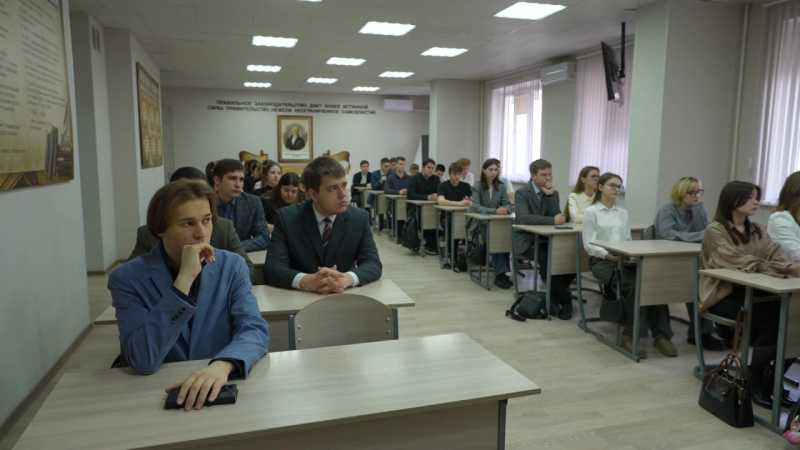 Уполномоченный по правам человека в области встретилась со слушателями белгородской Правозащитной школы