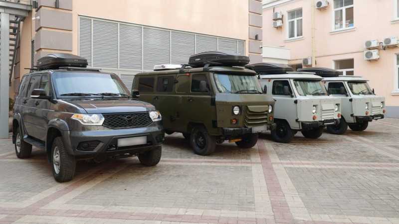 Белгородским «БАРСу-Белгород» и «Орлану» передали четыре бронеавтомобиля с системами РЭБ