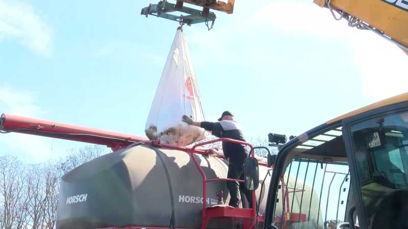 В Красногвардейском округе стартовал яровой сев