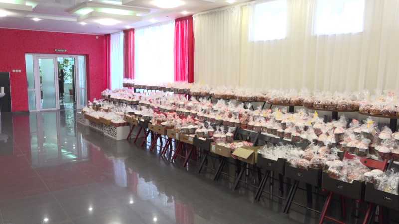 Новооскольцы собрали 4 тысячи куличей для участников СВО к Пасхе