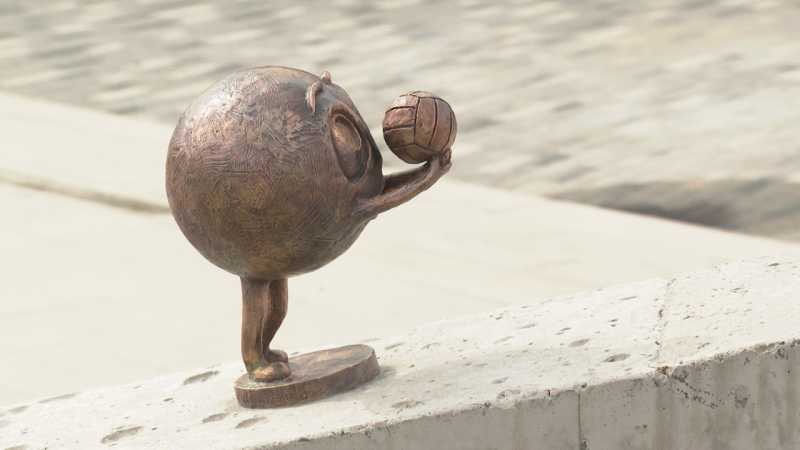 Смайлик с волейбольным мячом появился у Белгород-Арены