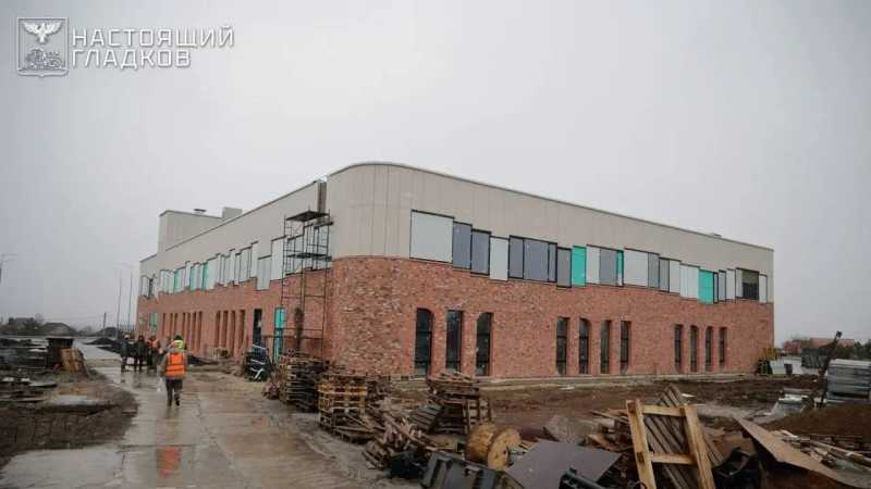 Вячеслав Гладков остался недоволен динамикой строительства школы «Пифагор» в Белгороде
