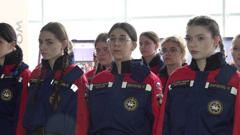 Белгородским добровольцам вручили благодарственные письма губернатора