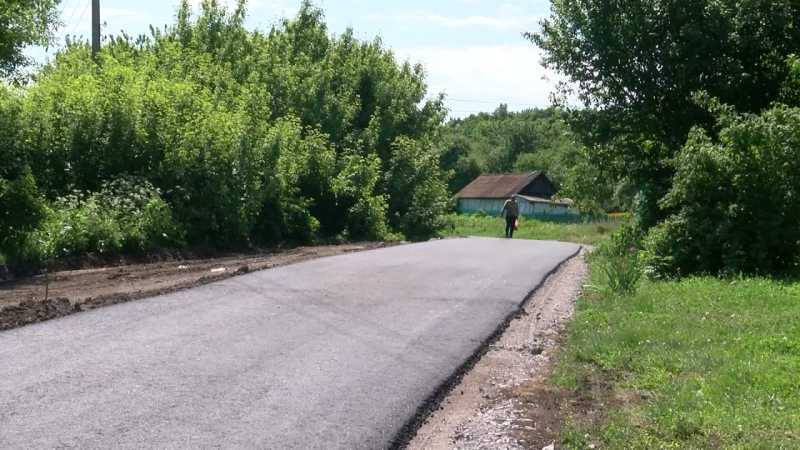 В Вейделевском округе капитально ремонтируют дорогу в селе Ровны