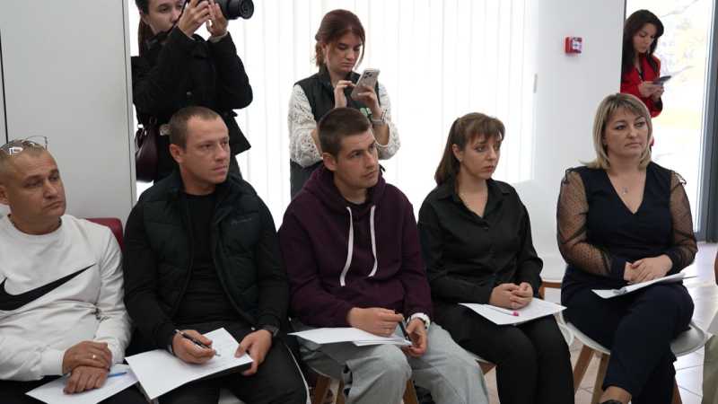 В Старом Осколе стартовала программа наставничества для ветеранов СВО и их семей