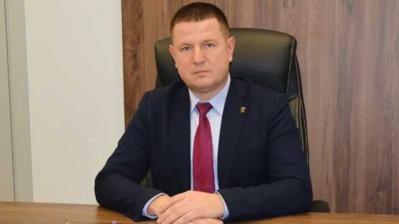 На Совете депутатов Краснояружского округа приняли отставку главы муниципалитета Виталия Кутоманова