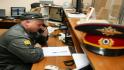 Старооскольские полицейские задержали мошенницу, которая под предлогом «гадания» выманивала у женщин деньги