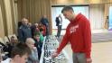 Чемпион мира по быстрым шахматам провёл сеанс одновременной игры в Валуйках