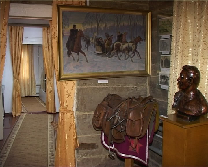 Музей Первой конной армиив месяц посещает примерно 300 человек