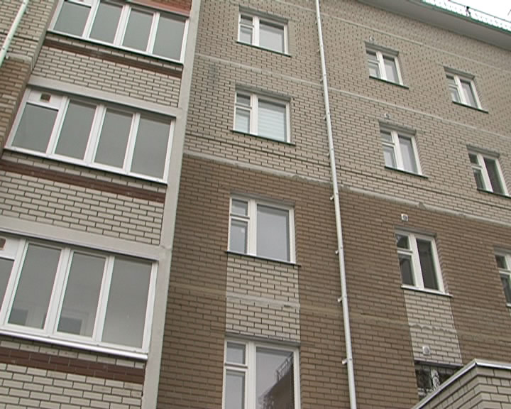 В Белгородском районе 14 сирот получили собственное жилье