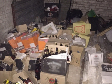 В Белгороде изъяли 65 ящиков с поддельным алкоголем элитных марок