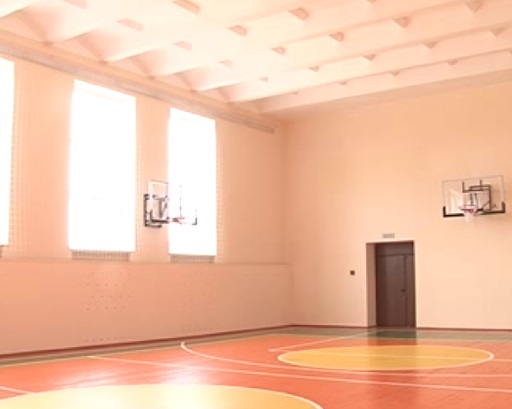 спортзал в школе № 2 в Борисовке