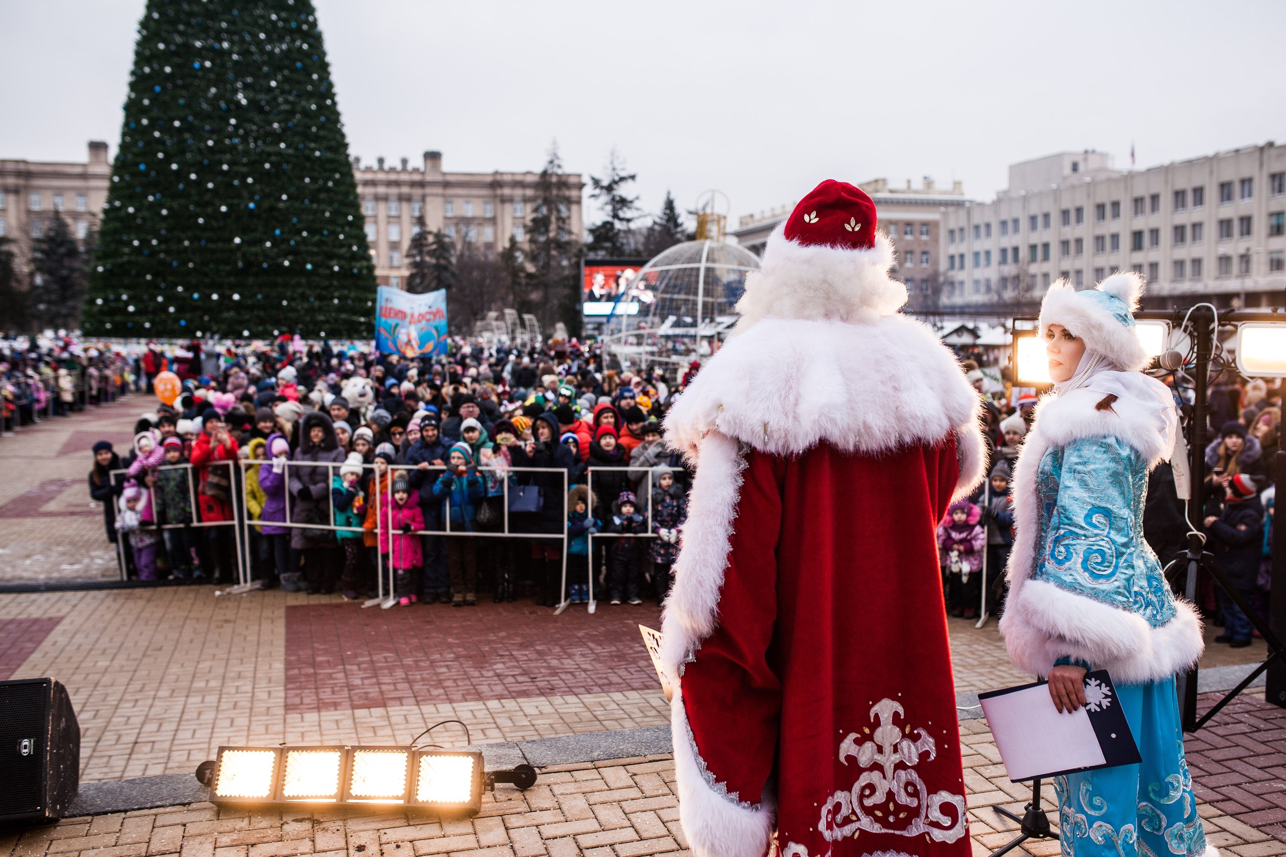парад Дедов Морозов 