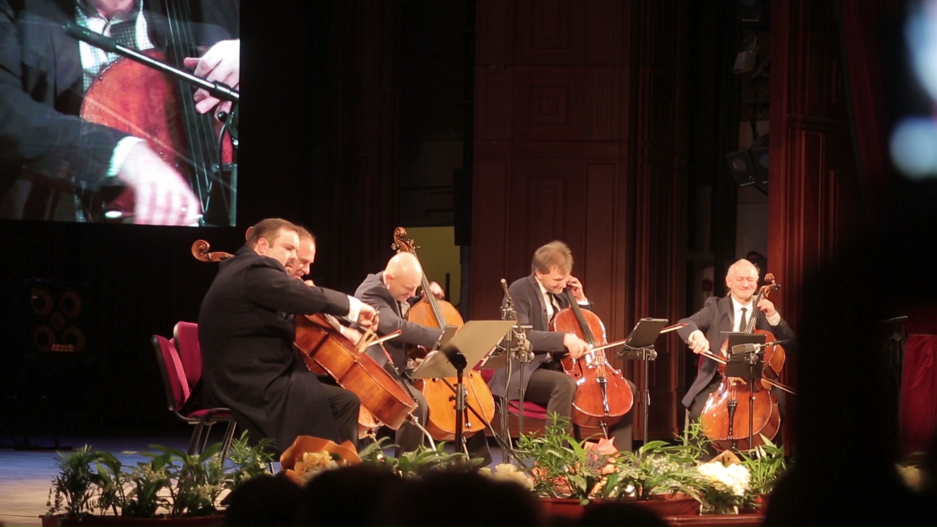 Rastrelli Cello Quartet и Борислав Струлев
