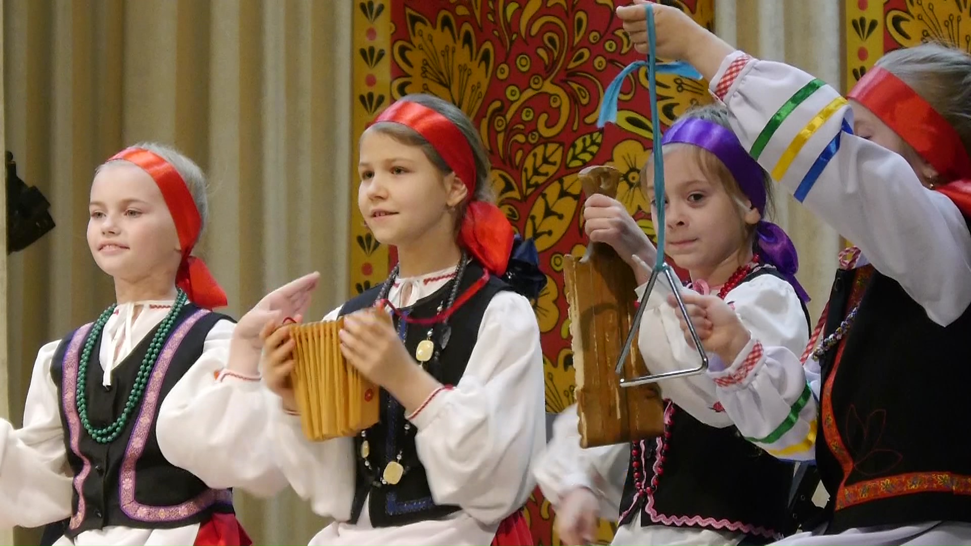 фольклорный фестиваль в Волоконовке 