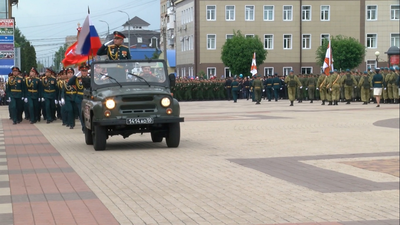 парад военной техники в Валуйках