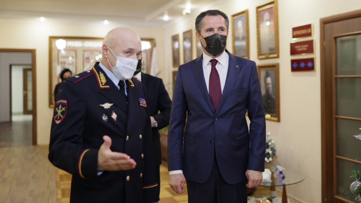 Вячеслав Гладков в Белгородском юридическом институте 