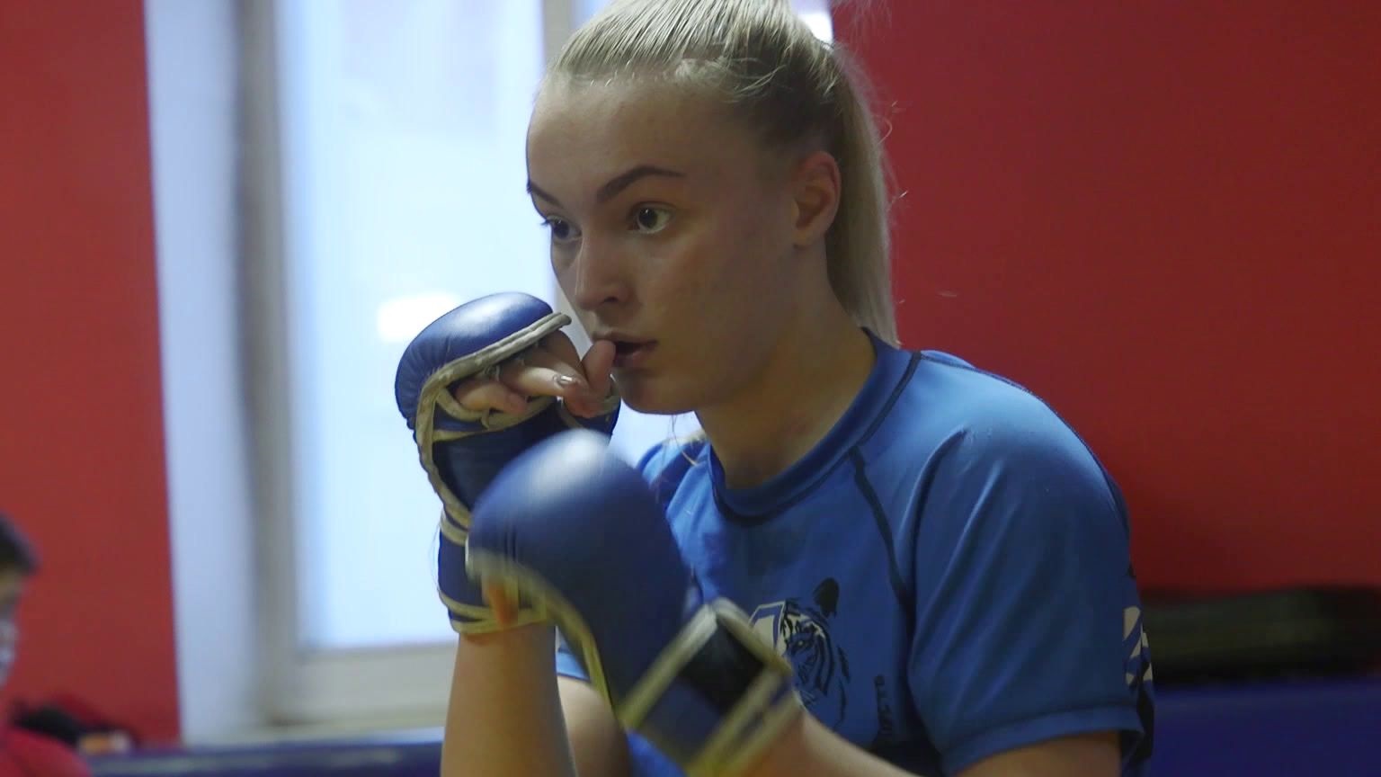 Чемпионка мира по MMA Дарья Пирогова