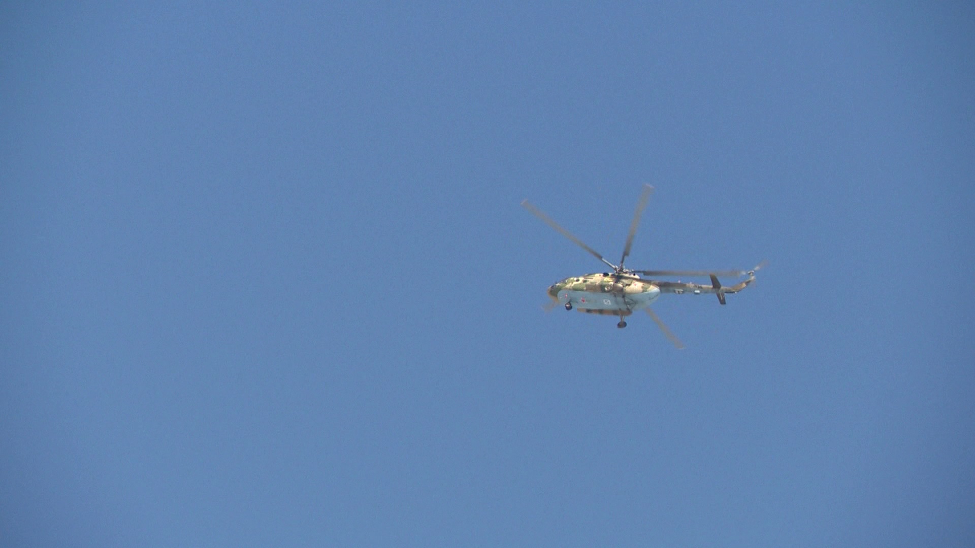 Бла валуйки. Вертолеты в Белгородской области. Вертолеты в Валуйках. Жесткая посадка вертолета в Валуйках. Военные вертолеты в Белгороде.