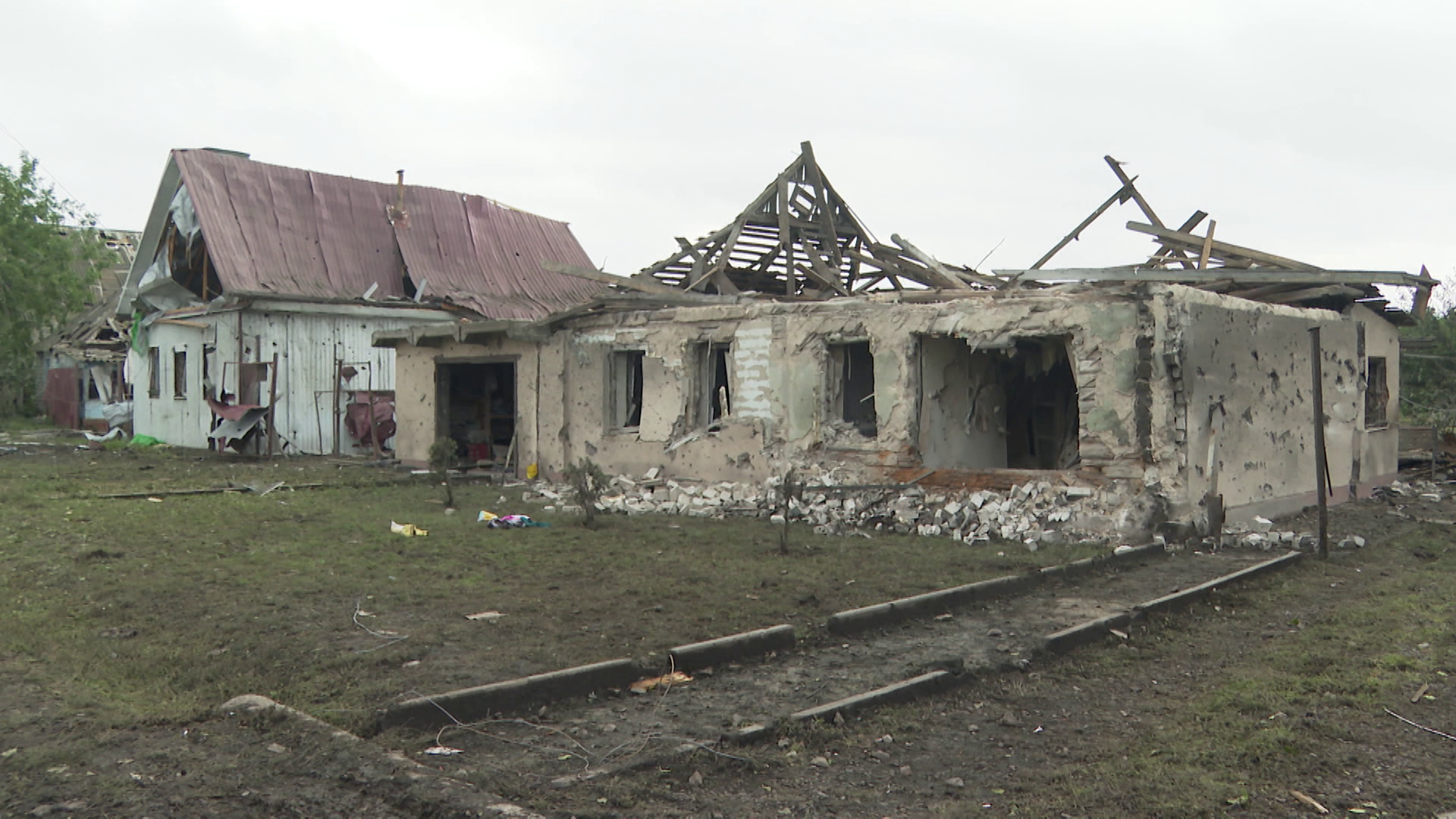 разрушенные дома