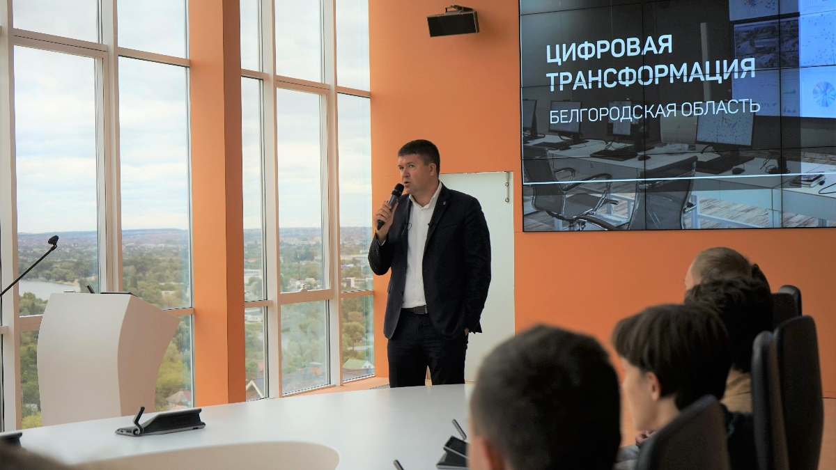 Евгений Мирошников на встрече со студентами
