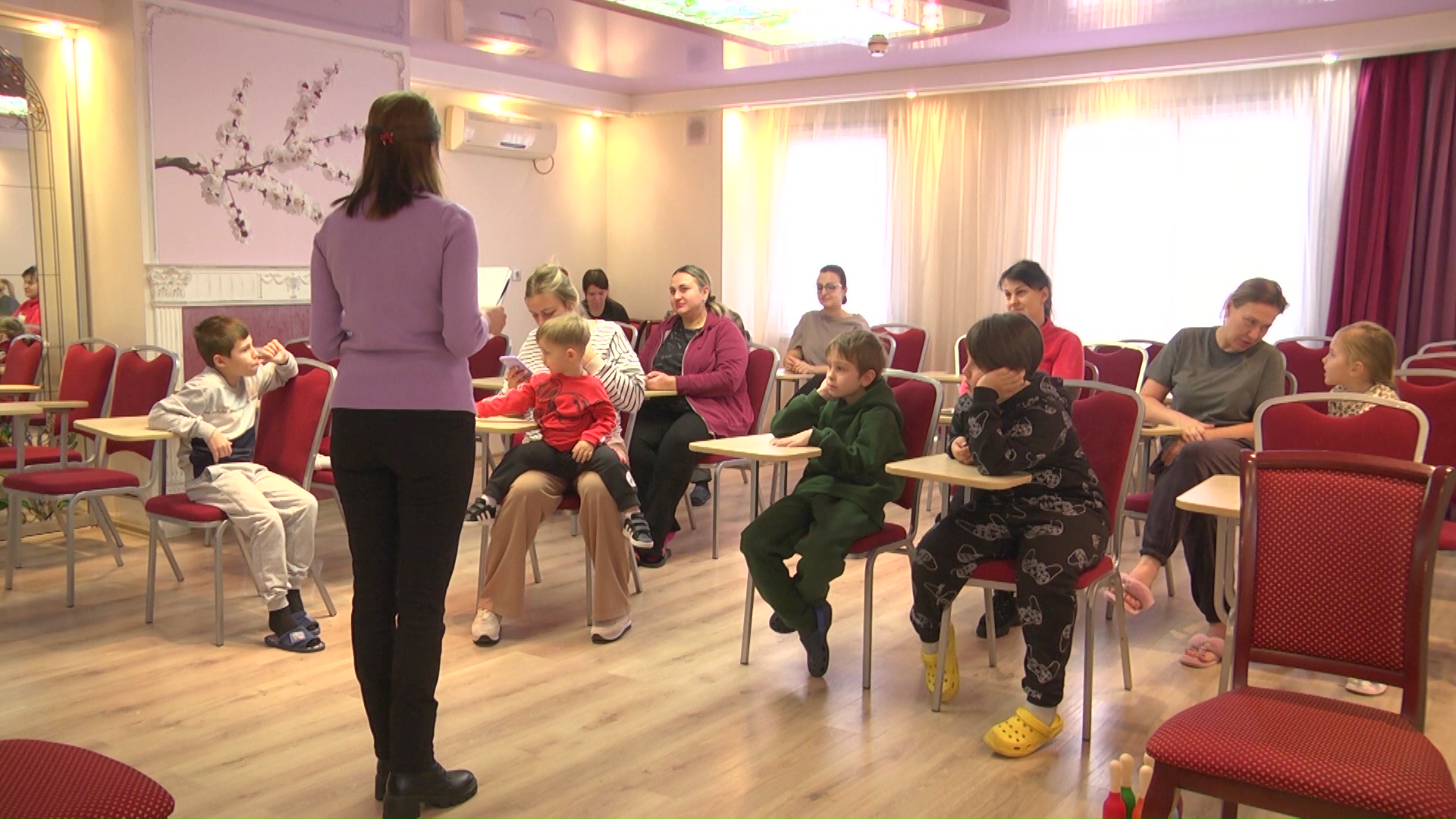 vlcsnap 2024 01 09 18h55m00s088В Старом Осколе развернули ПВР для белгородцев