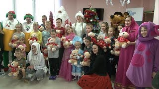 Новогодний подарок для юных пациентов
