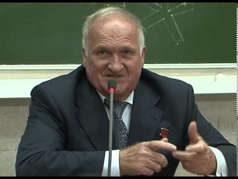 В Белгороде побывал космонавт Афанасьев