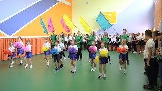 В Троицком отремонтировали школьный спортзал