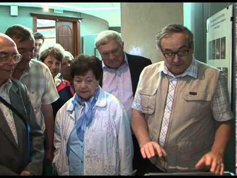 В Белгороде открылась необычная выставка стекла художника Алексея Зеля