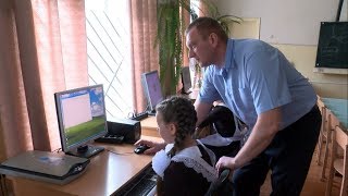 Красногвардейским школьникам подарили компьютеры