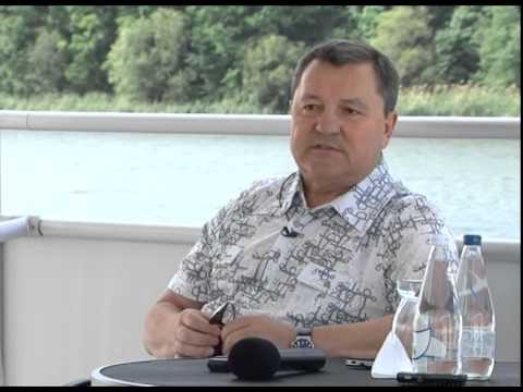 Генеральный директор «Агро-Белогорья» провел пресс-конференцию на воде
