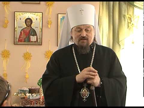 Митрополит Иоанн и мэр Сергей Боженов посетили детские дома 