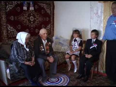 Красненские школьники поздравили ветеранов с 70-летием победы в Курской битве