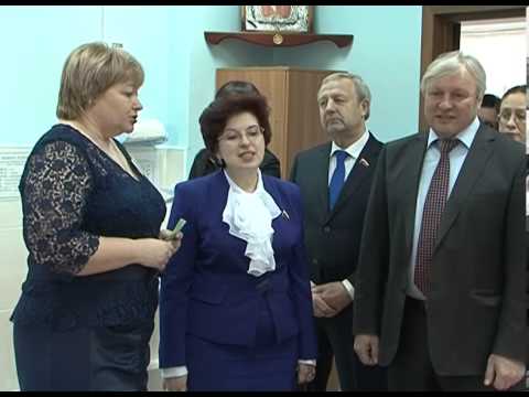 Депутат Госдумы Ирина Мануйлова оценила школу в Строителе