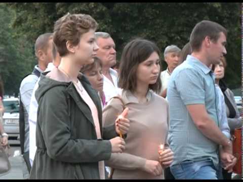 1418 свечей перед диорамой