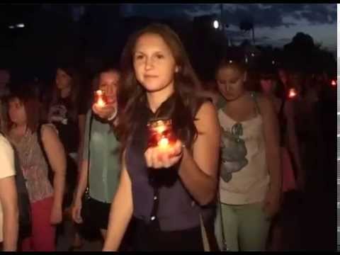 Жители Строителя почтили память погибших солдат ВОВ факельным шествием