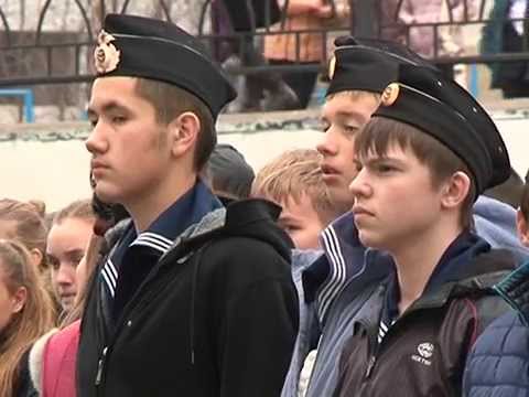 Юным морякам Старого Оскола подарили шлюпку
