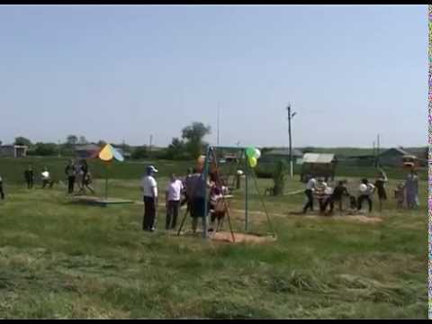 В с. Богословка появилась новая детская площадка