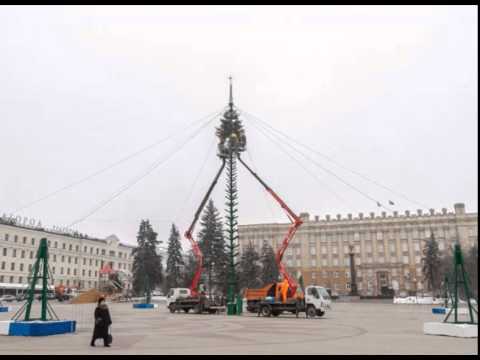 В Белгороде завершается монтаж елки