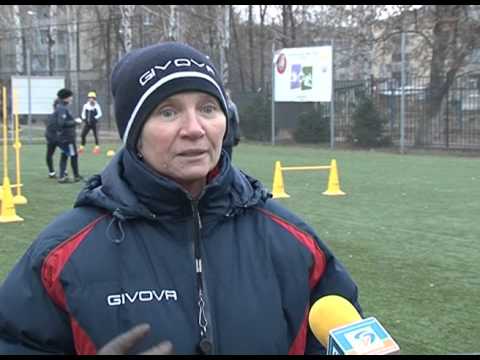Фонд «Поколение» - футболисткам