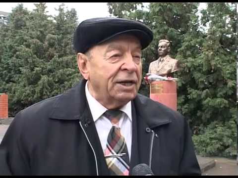 В Красногвардейском районе открыли бюст Якову Лопатину